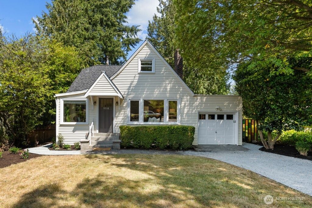 9718 12th Avenue NW, Seattle, WA 98117