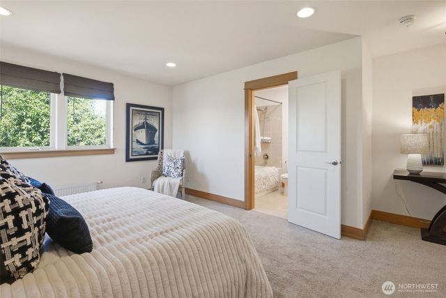 5804 17th Avenue S, Seattle, WA 98108