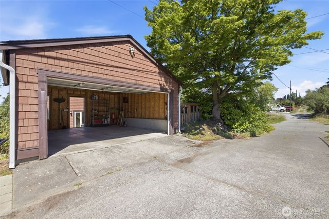 5804 17th Avenue S, Seattle, WA 98108