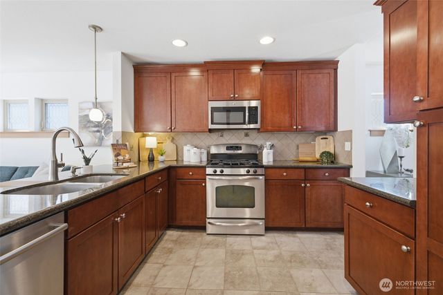 5804 17th Avenue S, Seattle, WA 98108