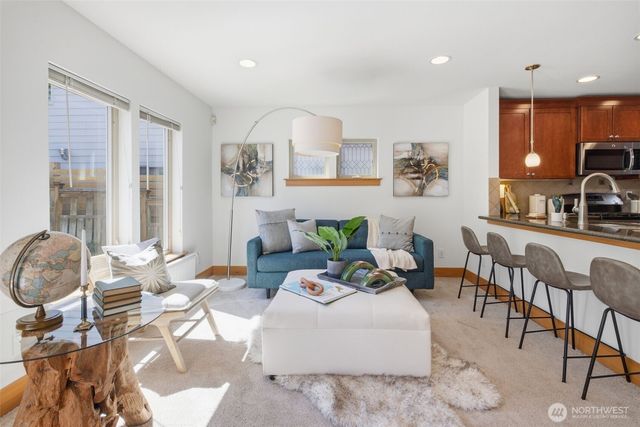 5804 17th Avenue S, Seattle, WA 98108