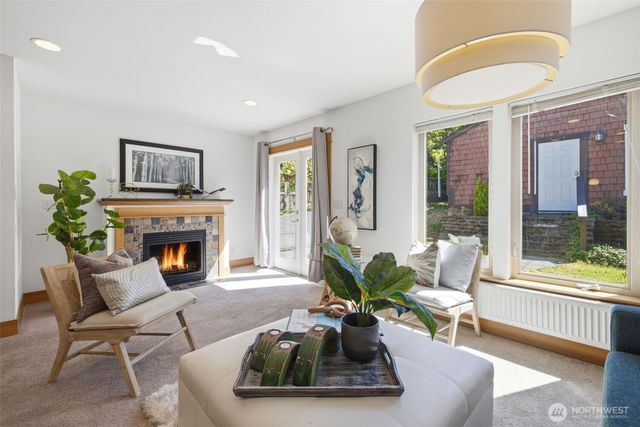 5804 17th Avenue S, Seattle, WA 98108
