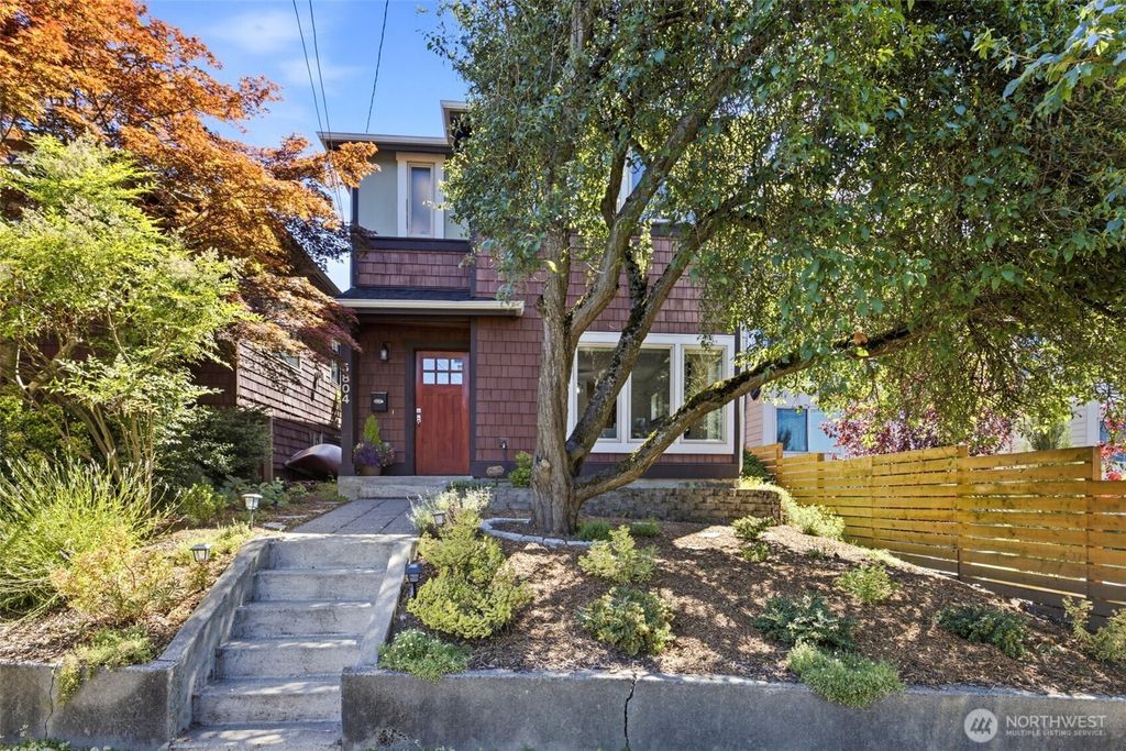 5804 17th Avenue S, Seattle, WA 98108