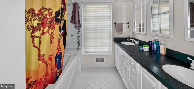 9205 GATEWATER TER, Potomac, MD 20854