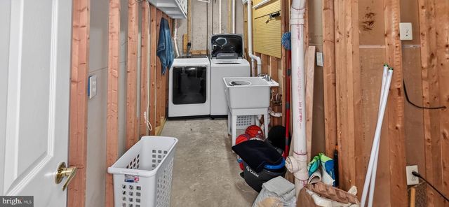 9205 GATEWATER TER, Potomac, MD 20854