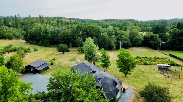 1931 Dellwood Drive, Grants Pass, OR 97526