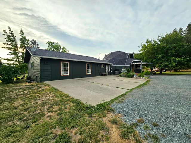 1931 Dellwood Drive, Grants Pass, OR 97526