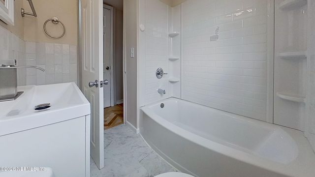 3005 WALTON Street 2, Jacksonville, FL 32207