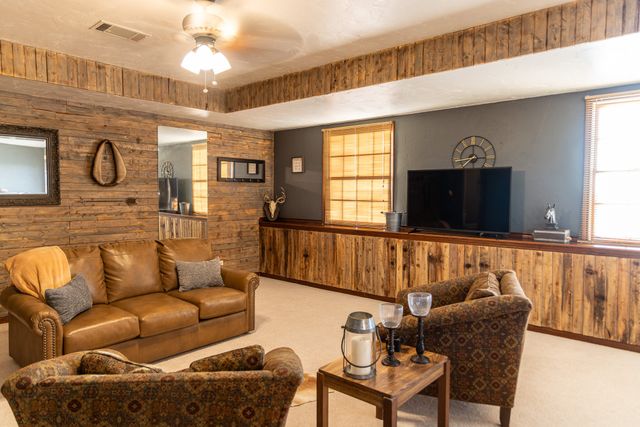 189 Nautilus Court, Decatur, TX 76234