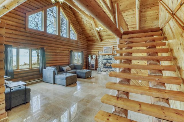 21748 E Height Of Land Drive, Detroit Lakes, MN 56501