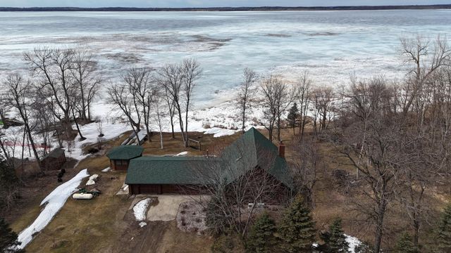 21748 E Height Of Land Drive, Detroit Lakes, MN 56501