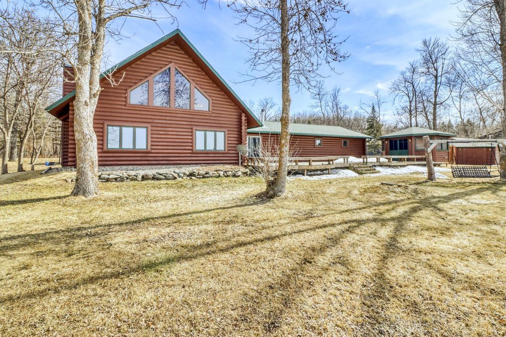 21748 E Height Of Land Drive, Detroit Lakes, MN 56501