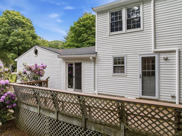 10 Arnold Road, Framingham, MA 01701