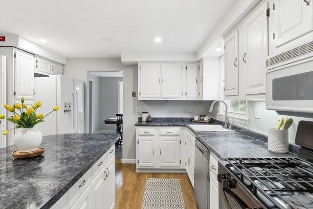 10 Arnold Road, Framingham, MA 01701