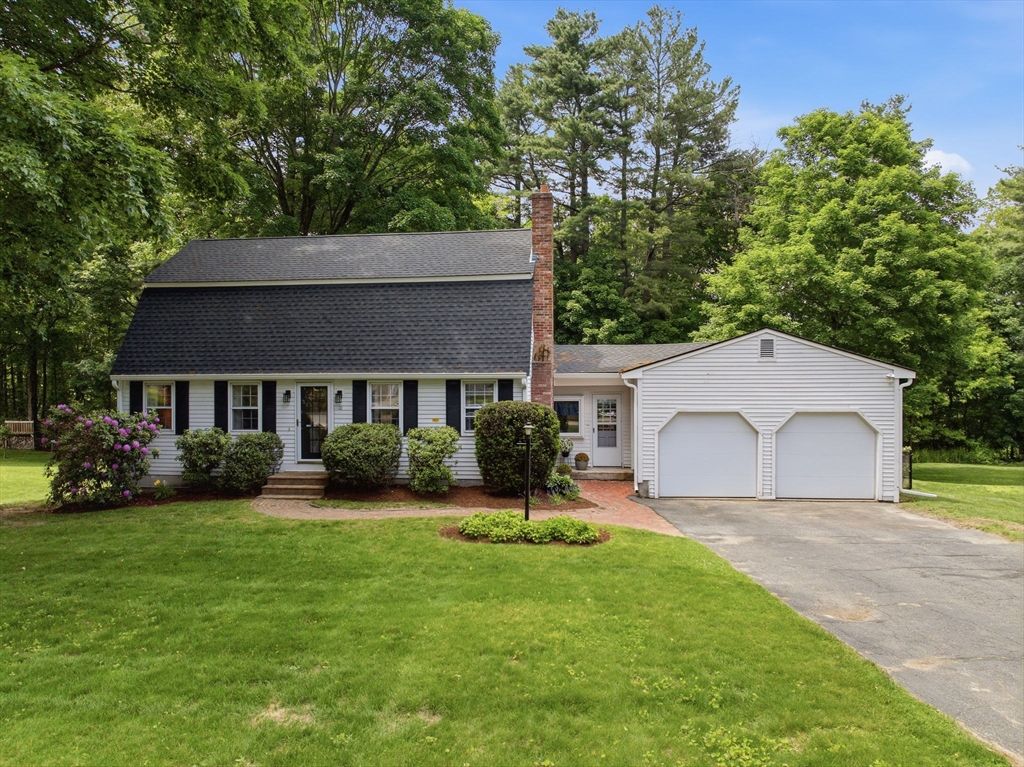 10 Arnold Road, Framingham, MA 01701