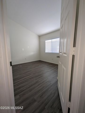 7254 W Maple Ridge Drive, Tucson, AZ 85743