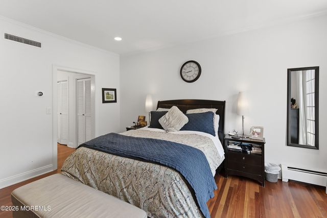 26 Half Moon Isle Isle, Jersey City, NJ 07305