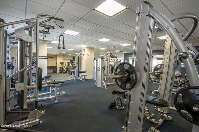 26 Half Moon Isle Isle, Jersey City, NJ 07305
