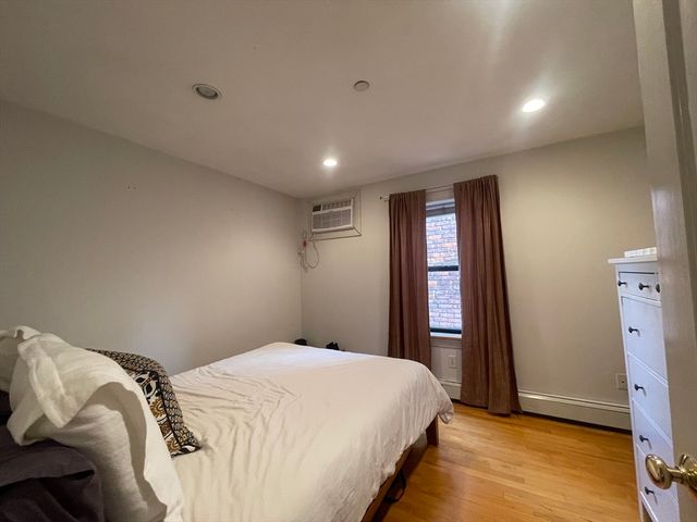 39 Salutation St 4A, Boston, MA 02109