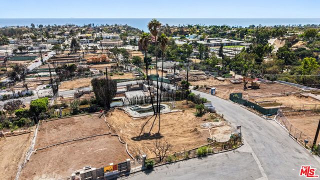 1214 Rimmer Avenue, Pacific Palisades (los Angeles), CA 90272