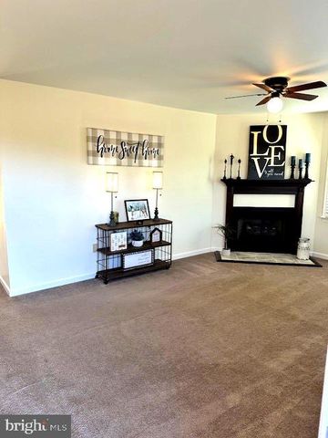 5527 SMITH STATION RD, Fredericksburg, VA 22407