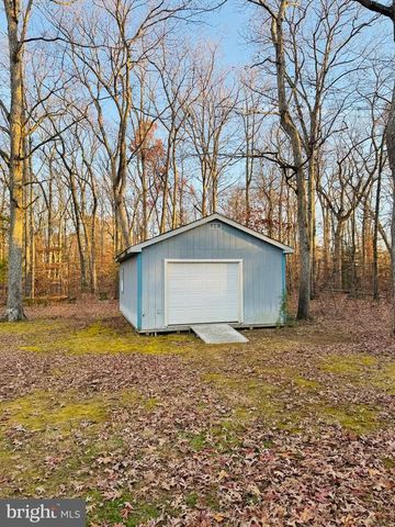 5527 SMITH STATION RD, Fredericksburg, VA 22407