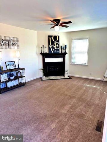 5527 SMITH STATION RD, Fredericksburg, VA 22407