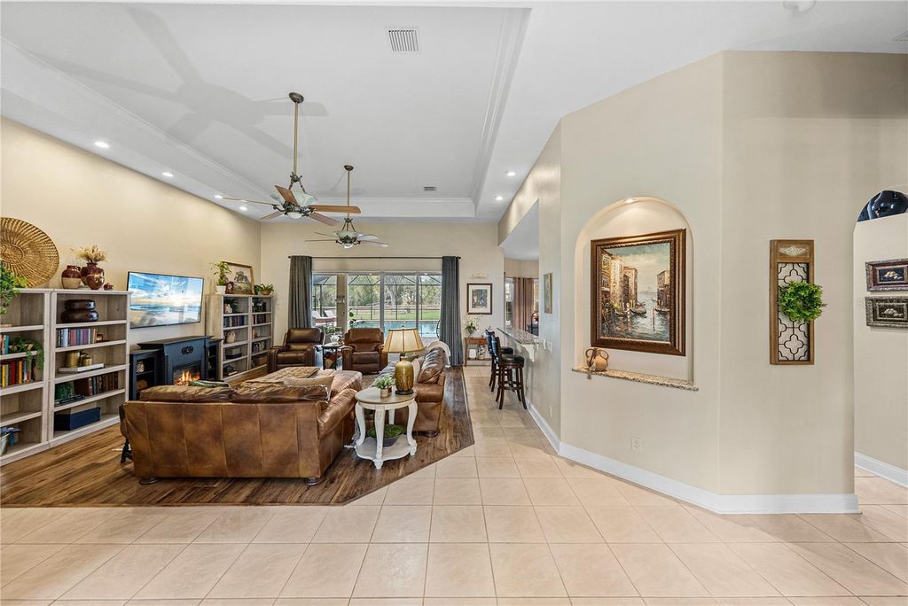 Image 14 of property listing at 15131 BELLAMY BROTHERS BOULEVARD, Dade City, FL 33525