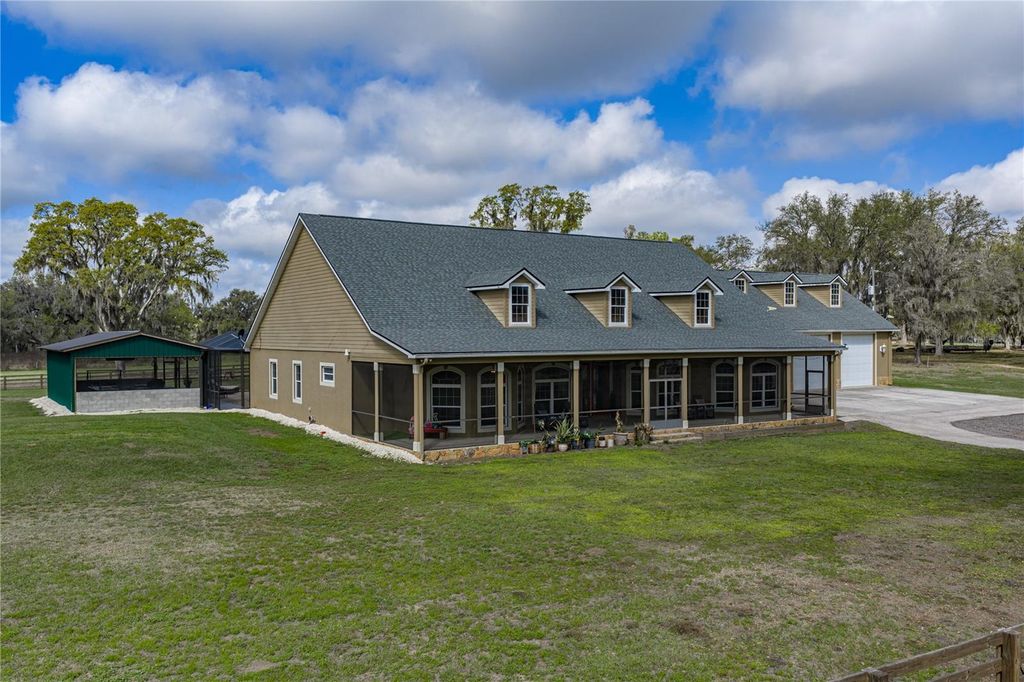 Image 6 of property listing at 15131 BELLAMY BROTHERS BOULEVARD, Dade City, FL 33525