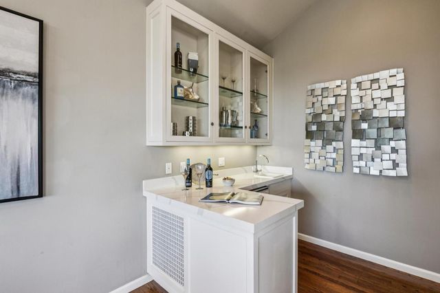 720 Endfield Way, Hillsborough, CA 94010