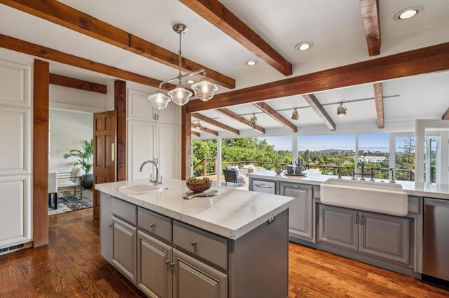 720 Endfield Way, Hillsborough, CA 94010