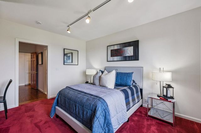 720 Endfield Way, Hillsborough, CA 94010