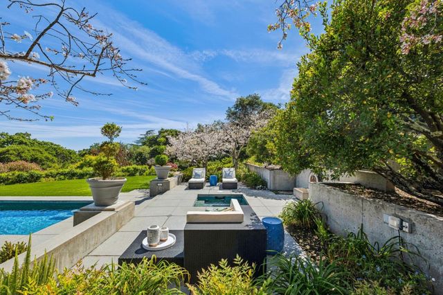 720 Endfield Way, Hillsborough, CA 94010