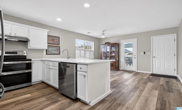 116 STONE HILL CIRCLE, Pelham, AL 35124