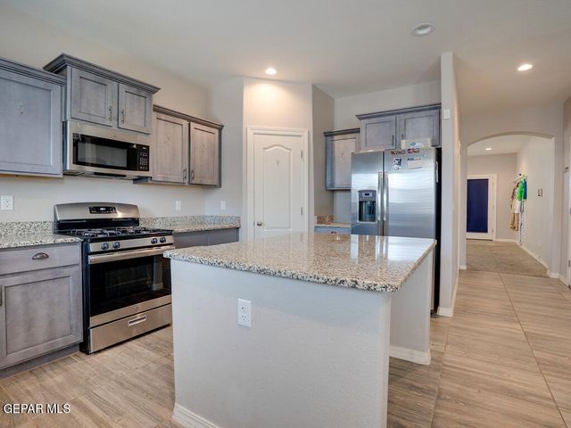 246 Gonzalo Circle, El Paso, TX 79932