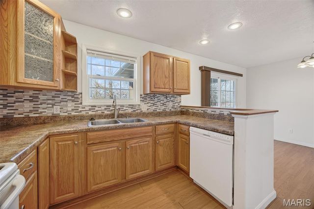 21062 Larson Road, Waynesville, MO 65583