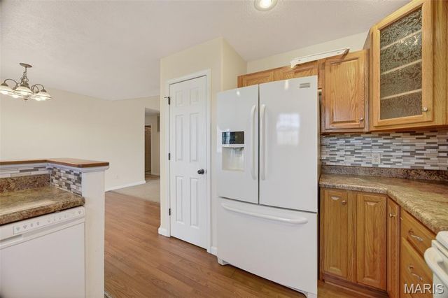 21062 Larson Road, Waynesville, MO 65583