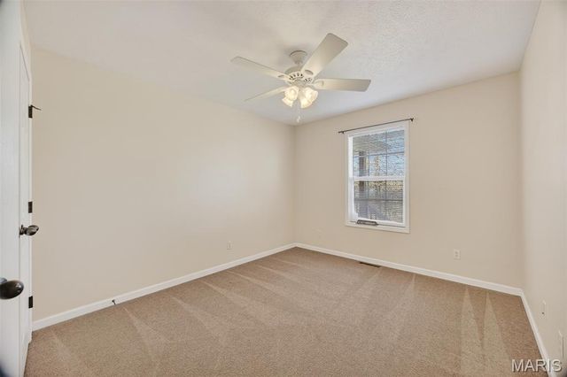 21062 Larson Road, Waynesville, MO 65583