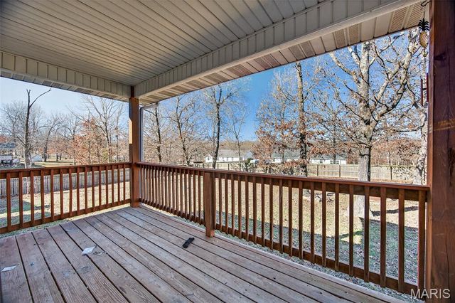21062 Larson Road, Waynesville, MO 65583