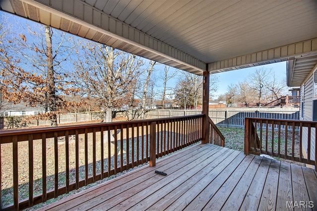 21062 Larson Road, Waynesville, MO 65583