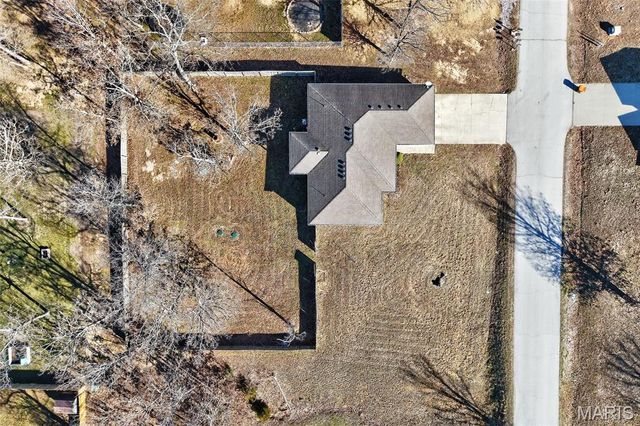 21062 Larson Road, Waynesville, MO 65583