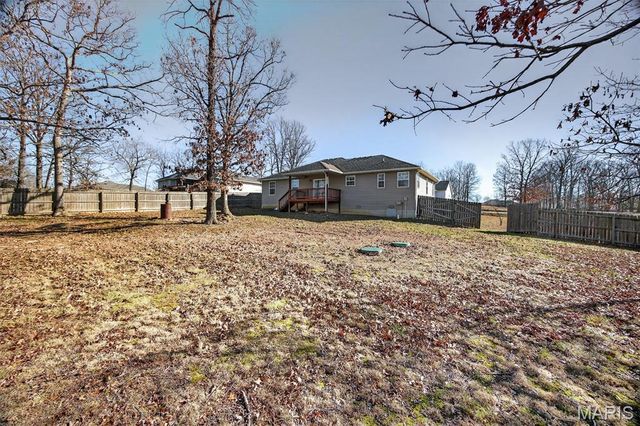 21062 Larson Road, Waynesville, MO 65583