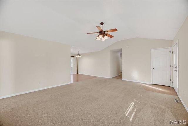 21062 Larson Road, Waynesville, MO 65583