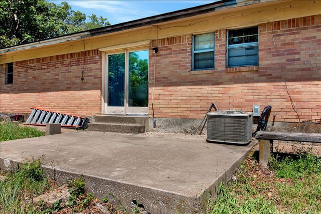 121 S Imperial Drive, Denison, TX 75020