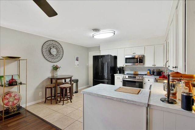 121 S Imperial Drive, Denison, TX 75020