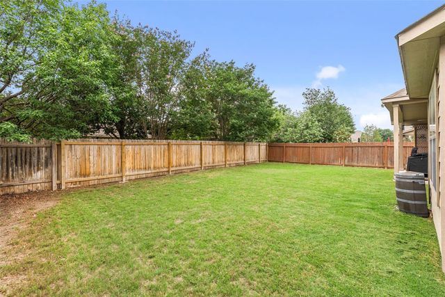 535 Oyster CRK, Buda, TX 78610