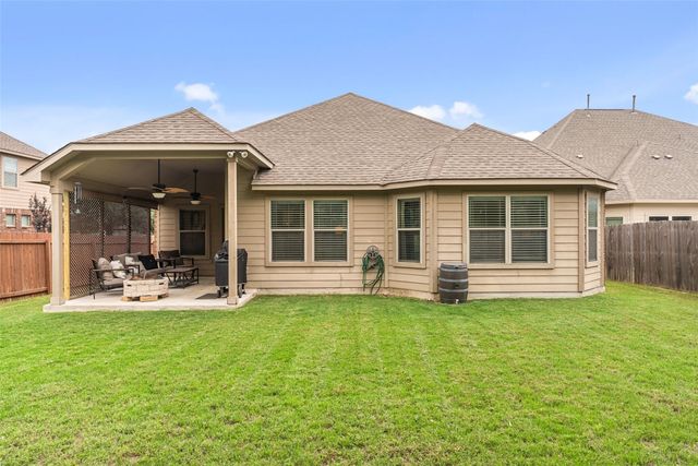 535 Oyster CRK, Buda, TX 78610
