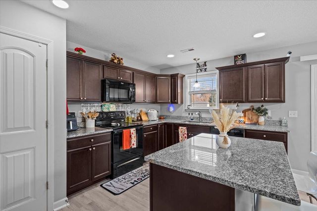 327 Lockport Way, Spartanburg, SC 29301