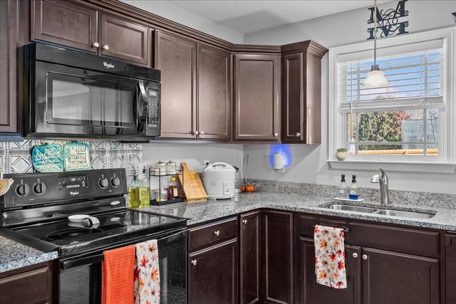 327 Lockport Way, Spartanburg, SC 29301