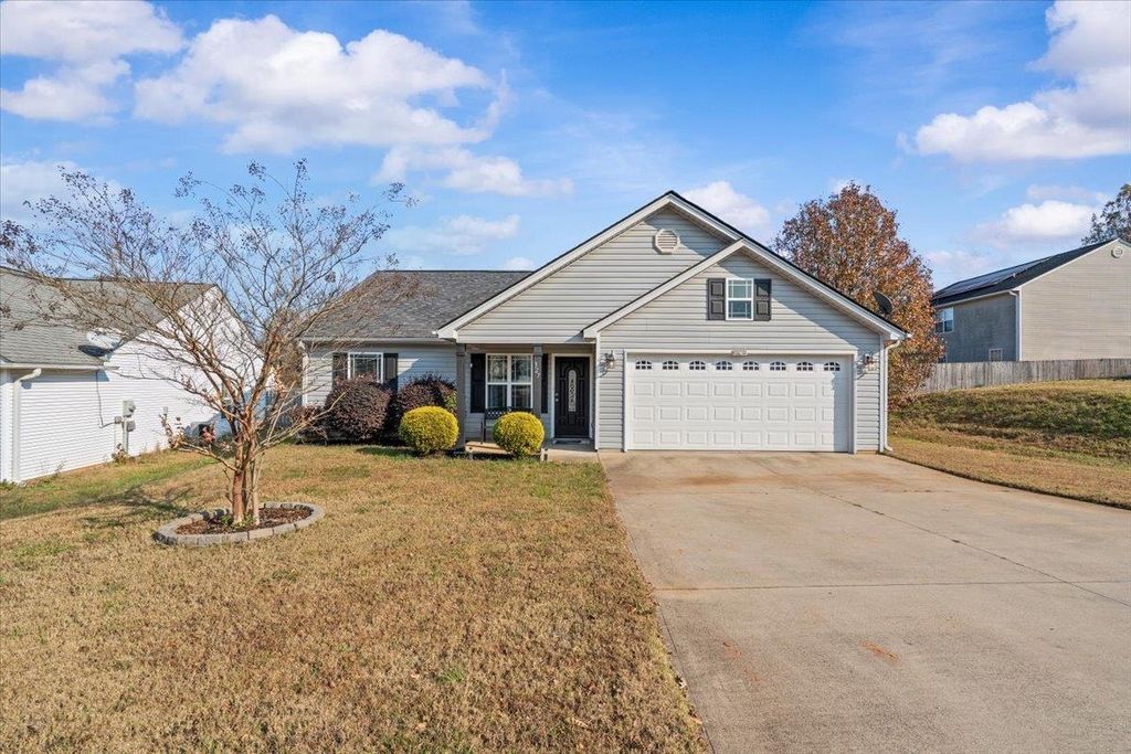 327 Lockport Way, Spartanburg, SC 29301